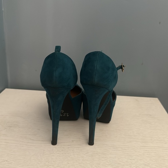 Used, good - Picture 5 of 5